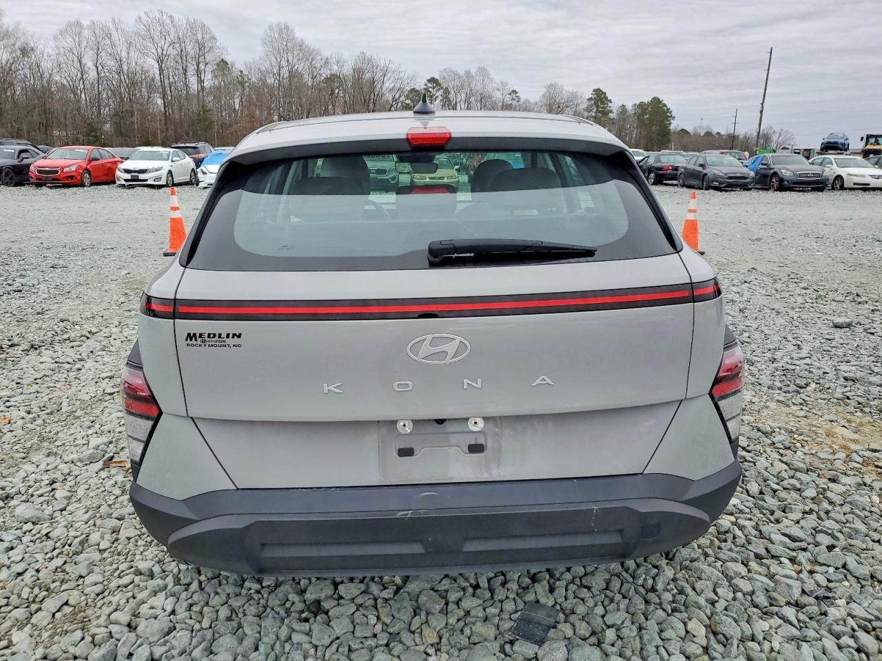2024 Hyundai Kona Se - Image 6