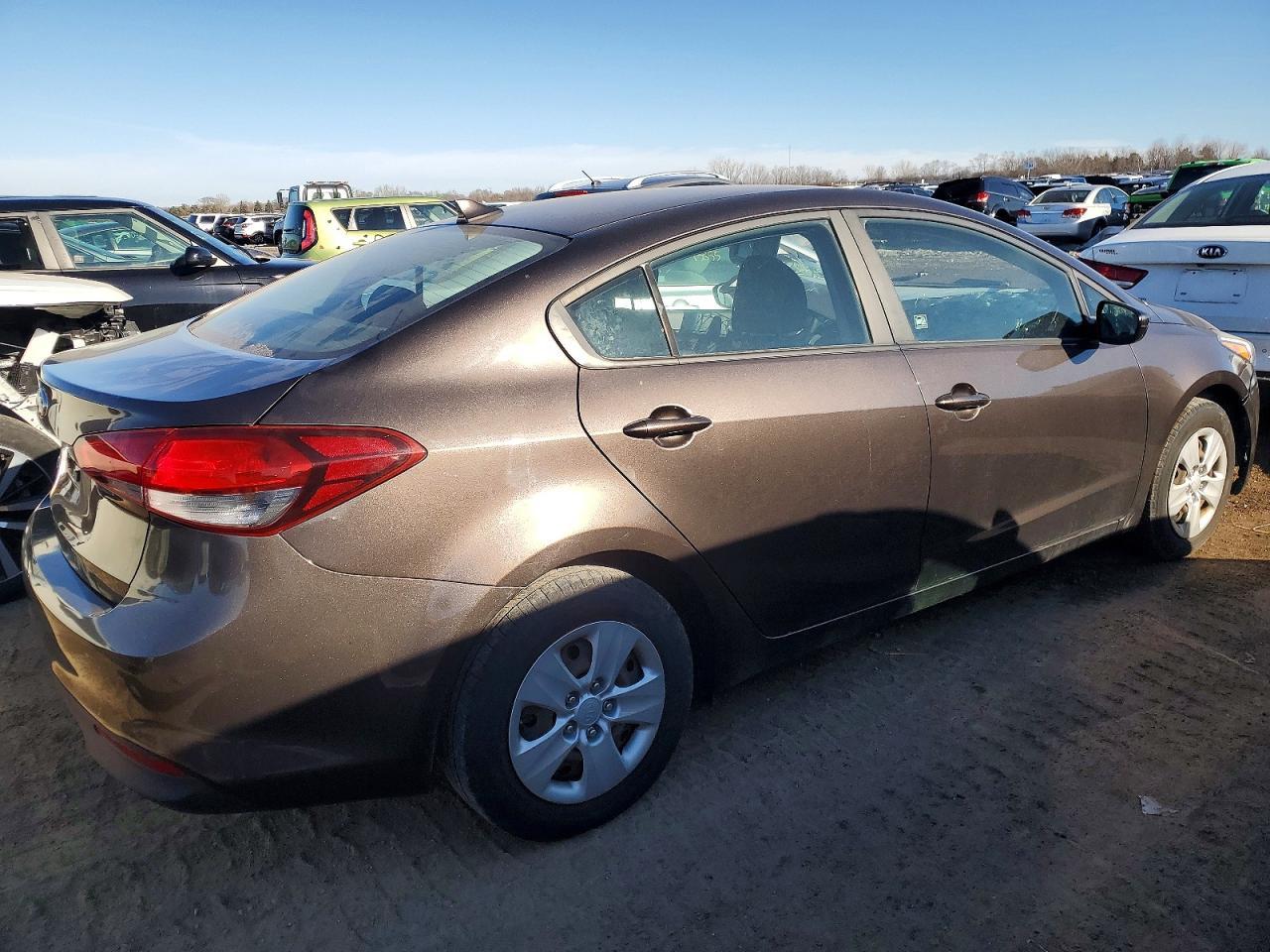 2017 Kia Forte Lx - Фото 3