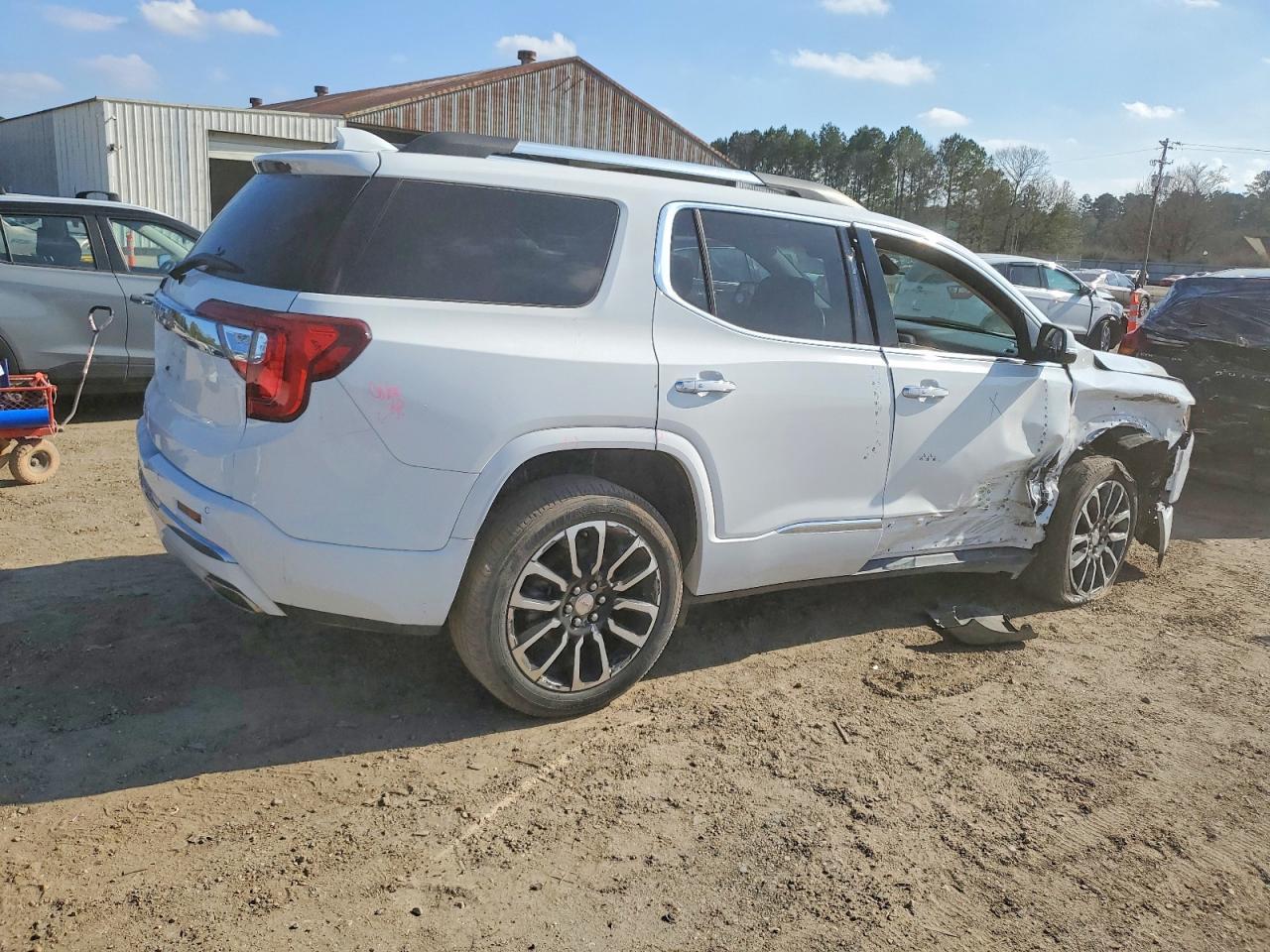 2020 GMC Acadia Denali - Фото 3