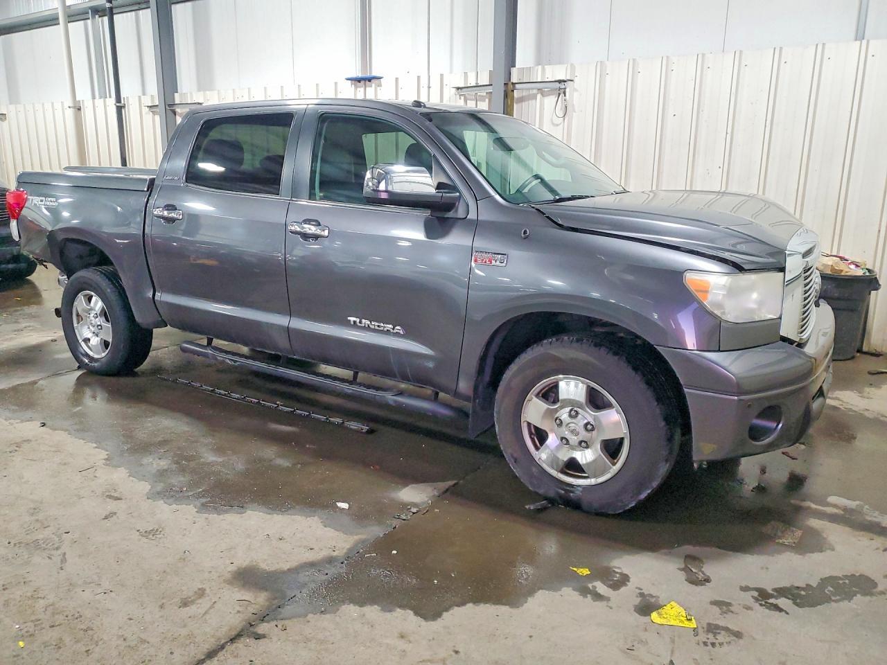2011 Toyota Tundra Crewmax Limited - Image 4