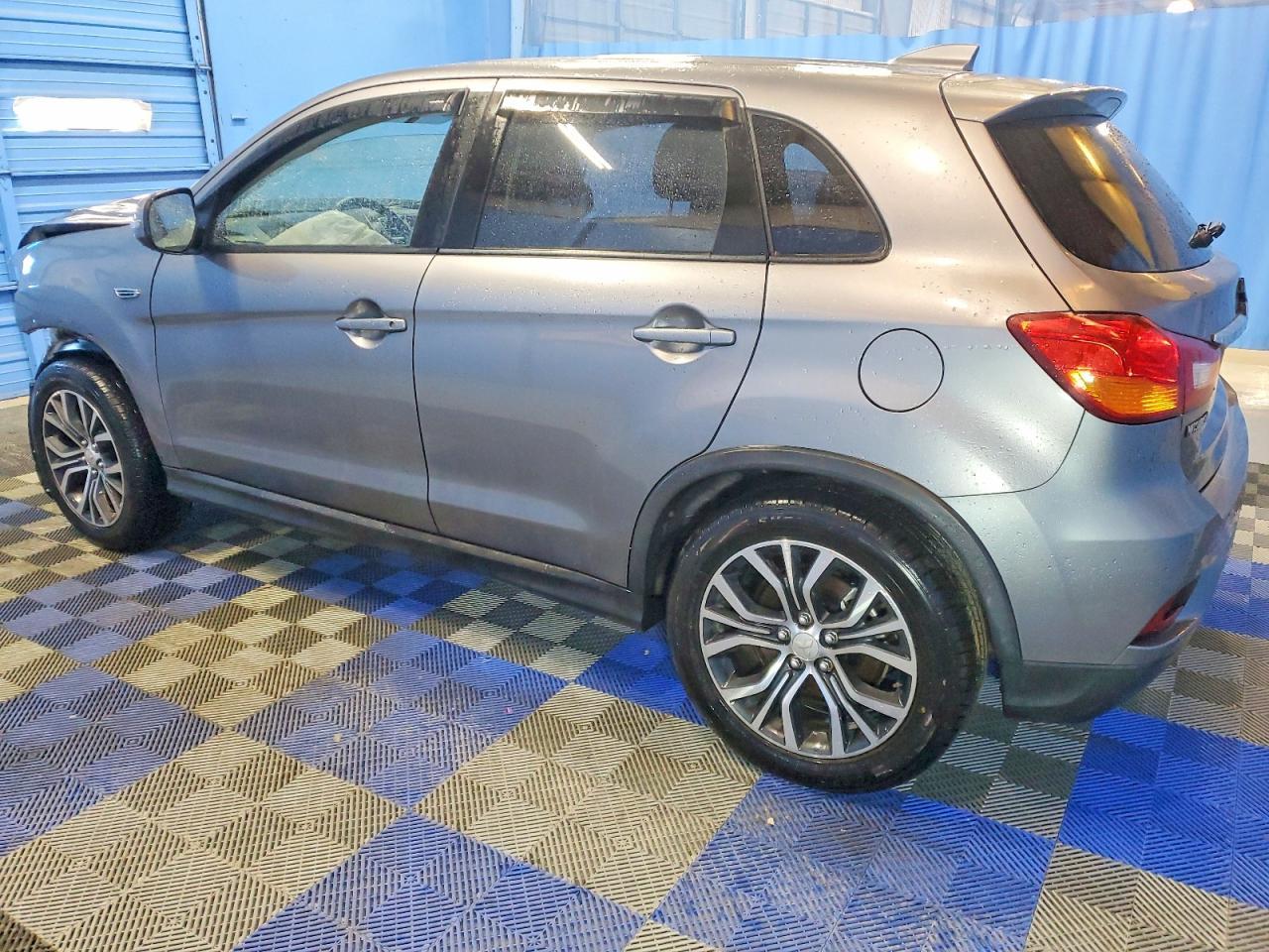 2019 Mitsubishi Outlander Sport Es - Image 2