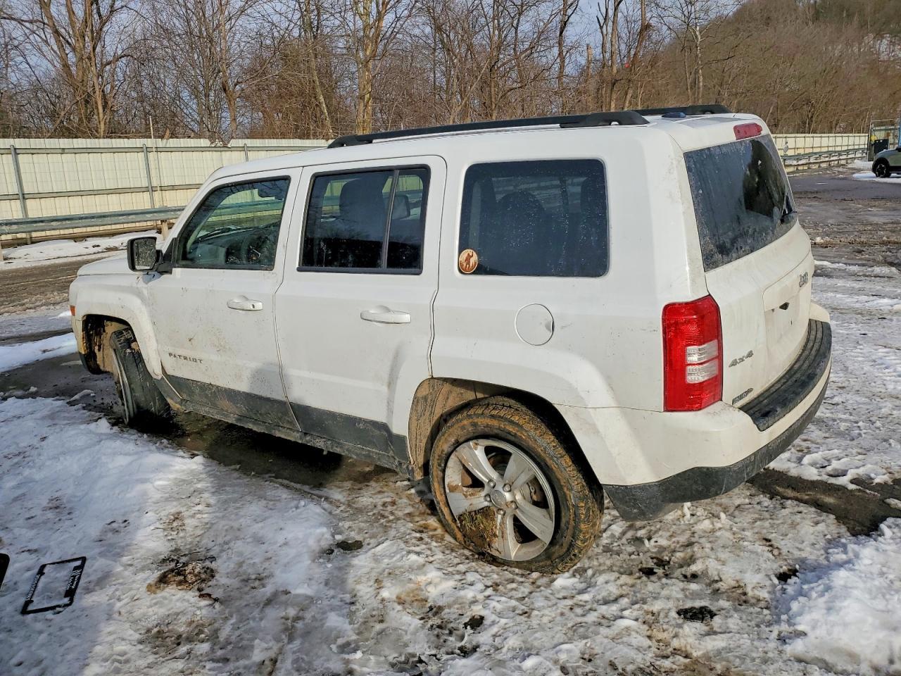 2014 Jeep Patriot Latitude - Image 2