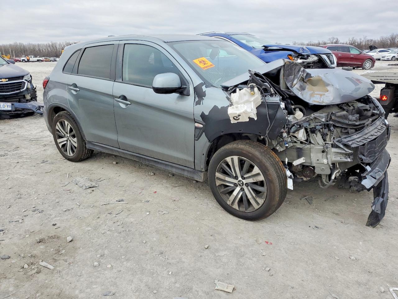 2022 Mitsubishi Outlander Sport Es - Фото 4