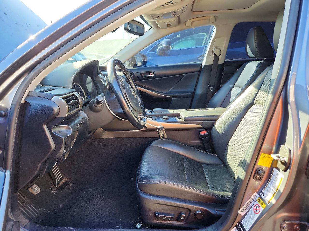 2016 Lexus Is 200T Base - Фото 7