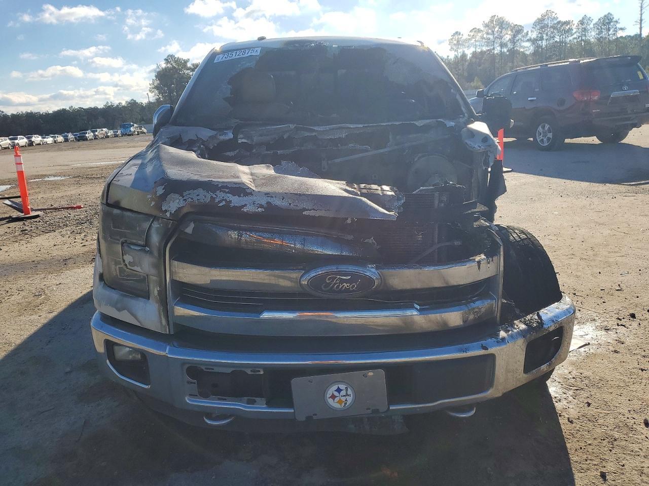 2015 Ford F150 Supercrew - Фото 5