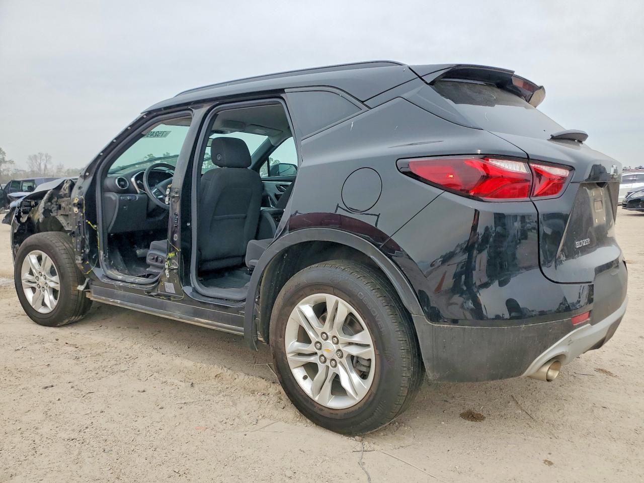 2021 Chevrolet Blazer 2Lt - Фото 2