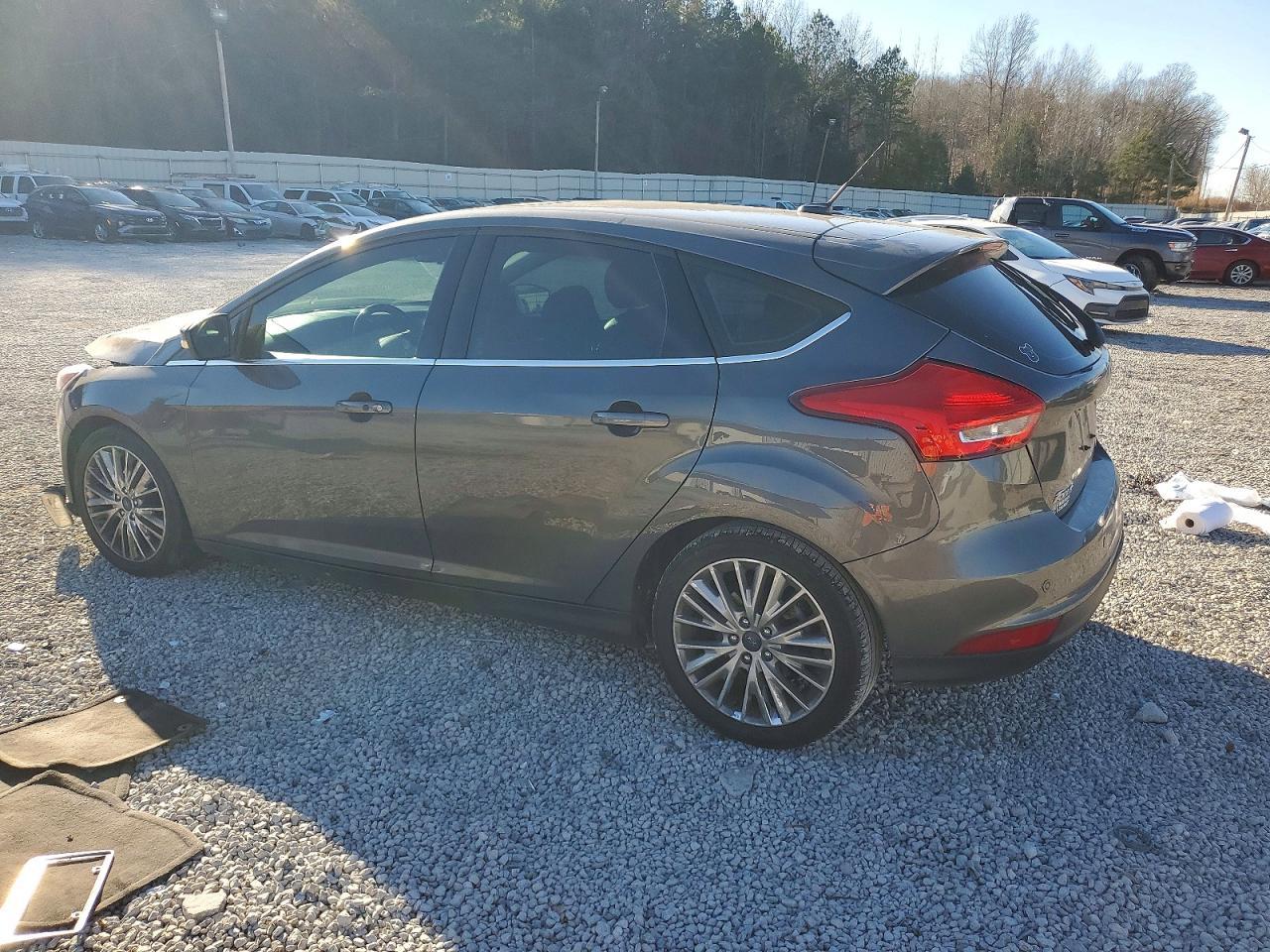 2017 Ford Focus Titanium - Image 2