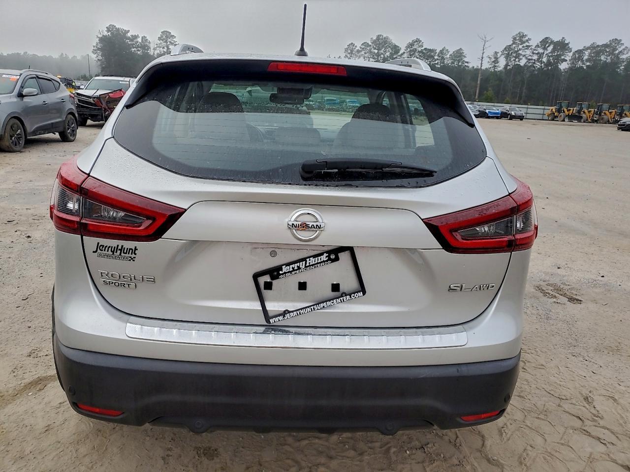 2022 Nissan Rogue Sport Sl - Image 6