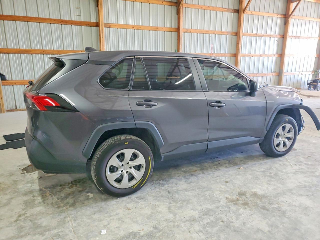 2023 Toyota Rav4 Le - Image 3