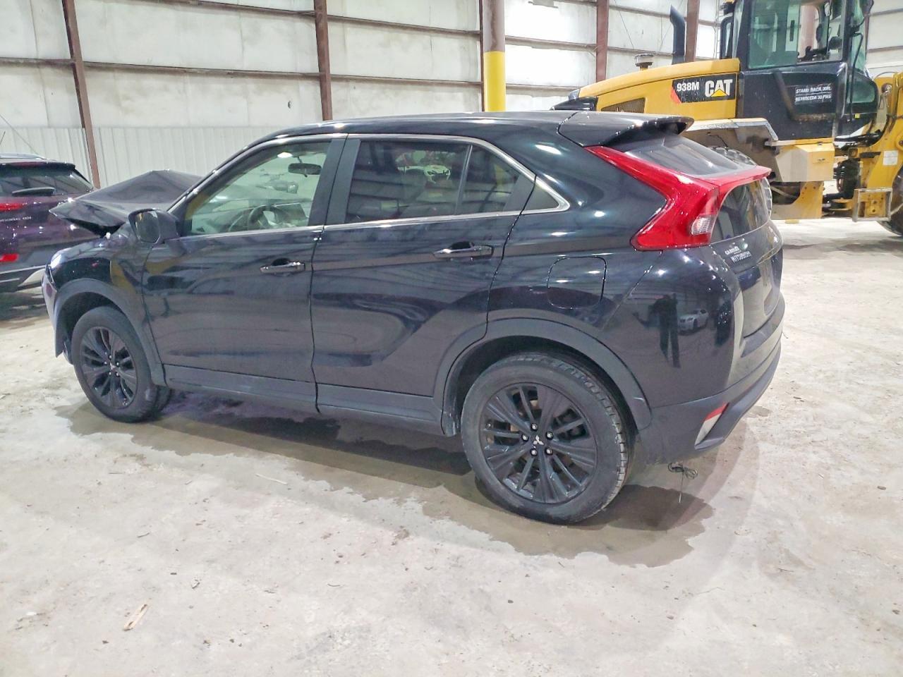 2019 Mitsubishi Eclipse Cross Le - Фото 2