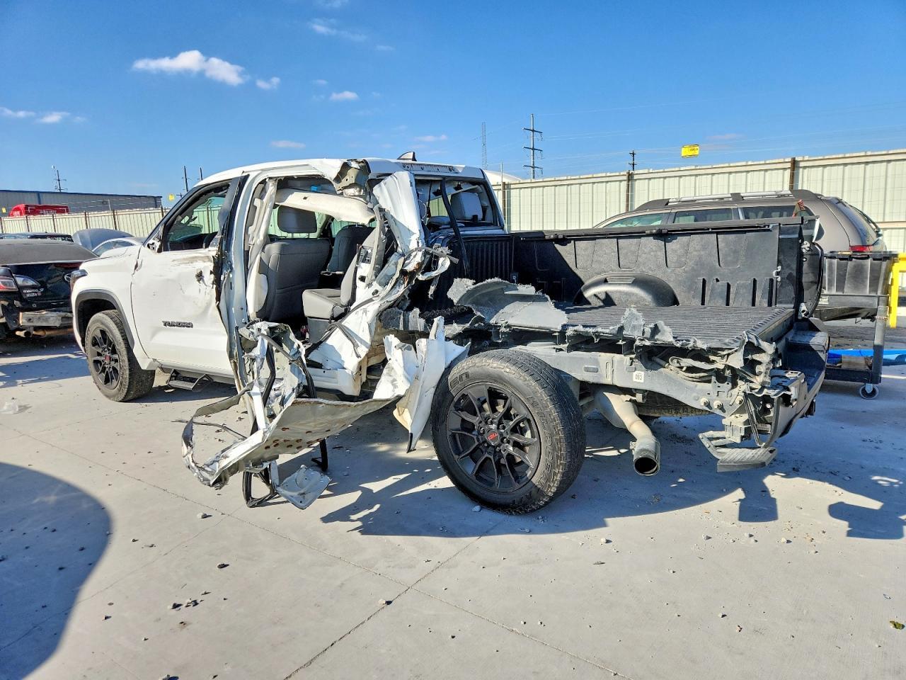 2024 Toyota Tundra Crewmax Sr5 - Фото 2