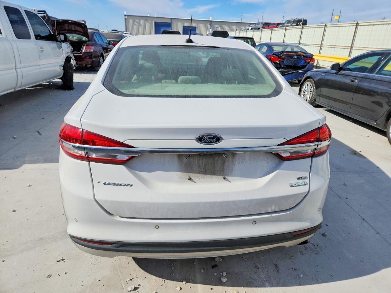 2017 Ford Fusion - Фото 6