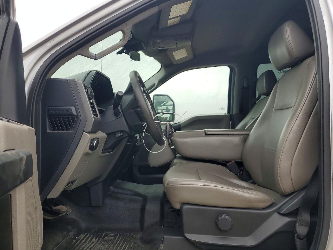 2022 Ford F250 Super Duty - Фото 7