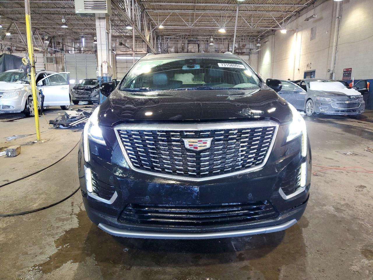 2023 Cadillac Xt5 Premium Luxury - Image 5