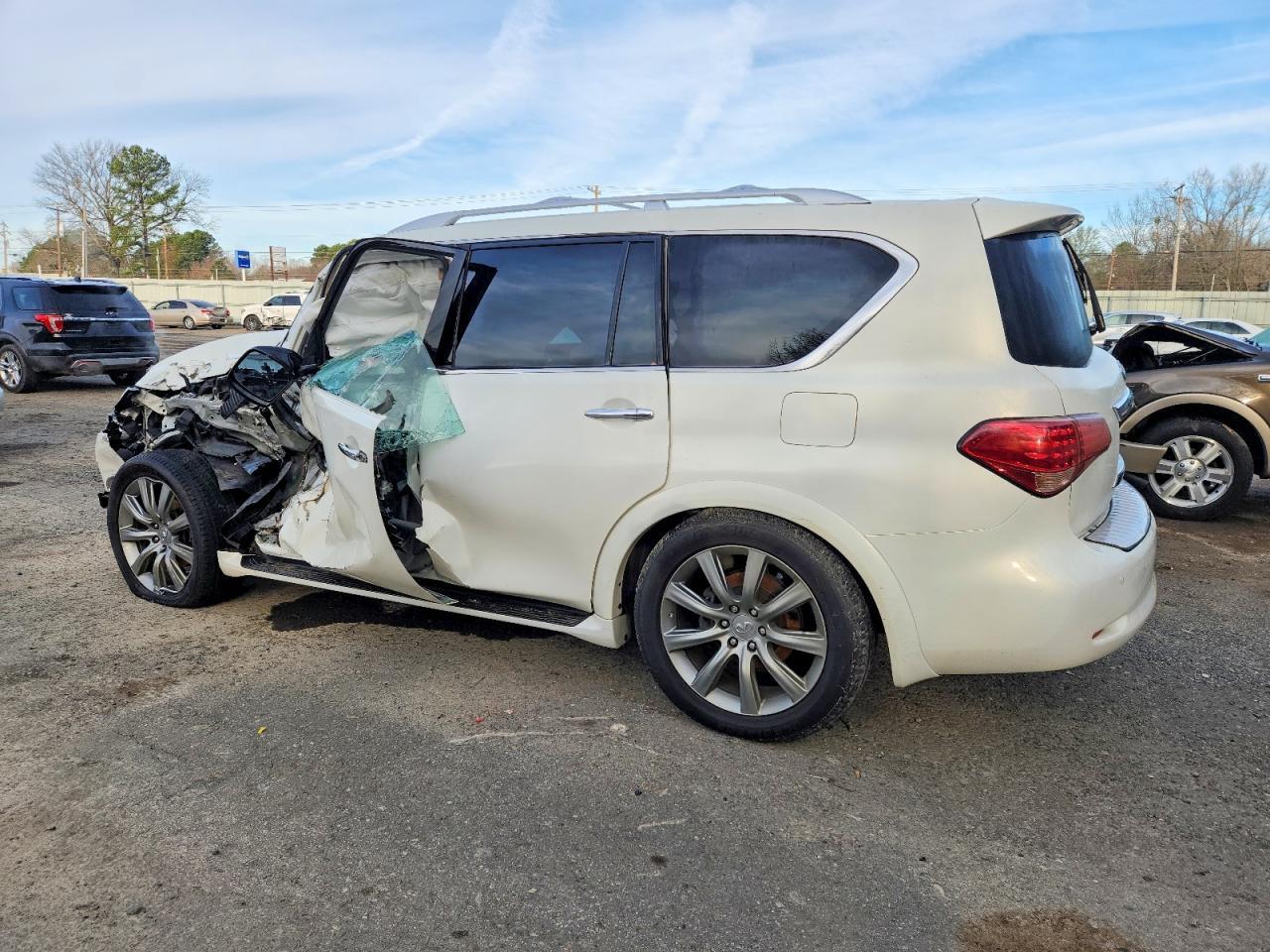 2012 Infiniti Qx56 - Image 2