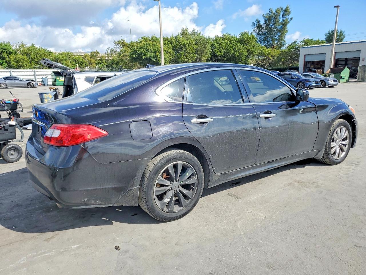 2012 Infiniti M37 X - Фото 3
