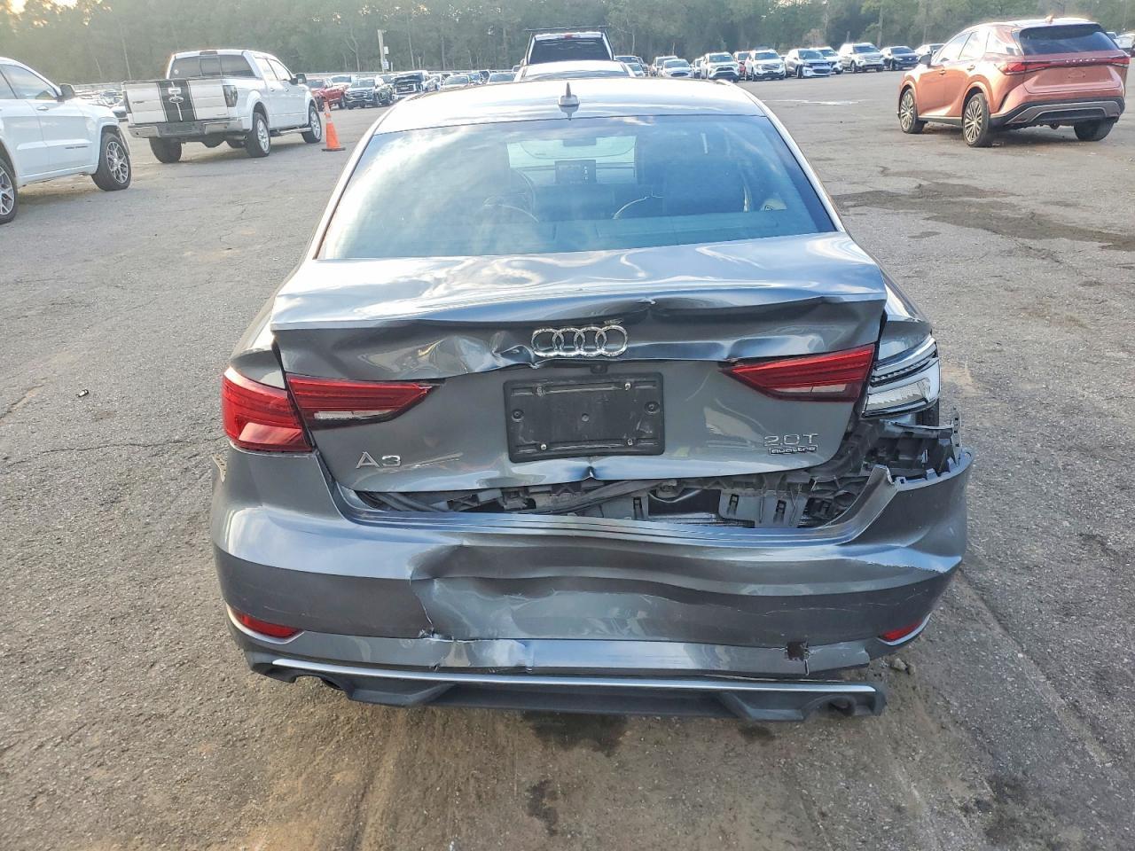 2017 Audi A3 Premium - Фото 6