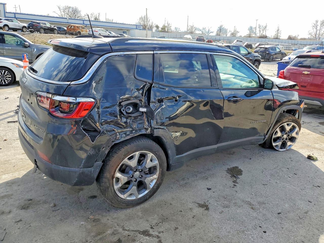 2021 Jeep Compass Limited - Фото 3