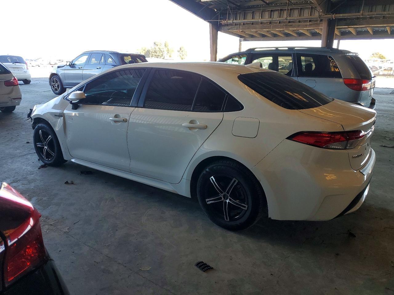 2021 Toyota Corolla Hybrid Le - Фото 2