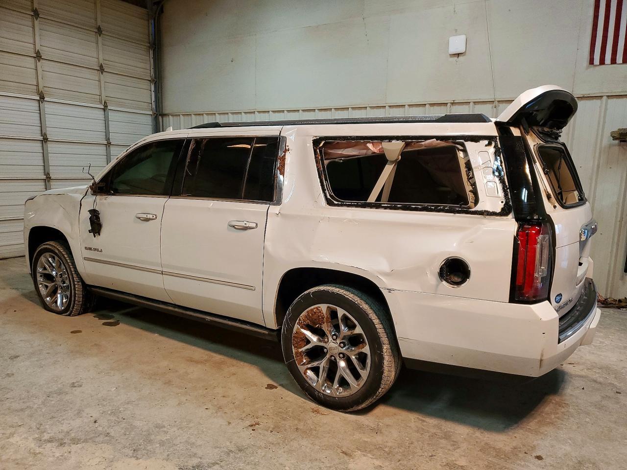 2016 GMC Yukon Xl Denali - Фото 2