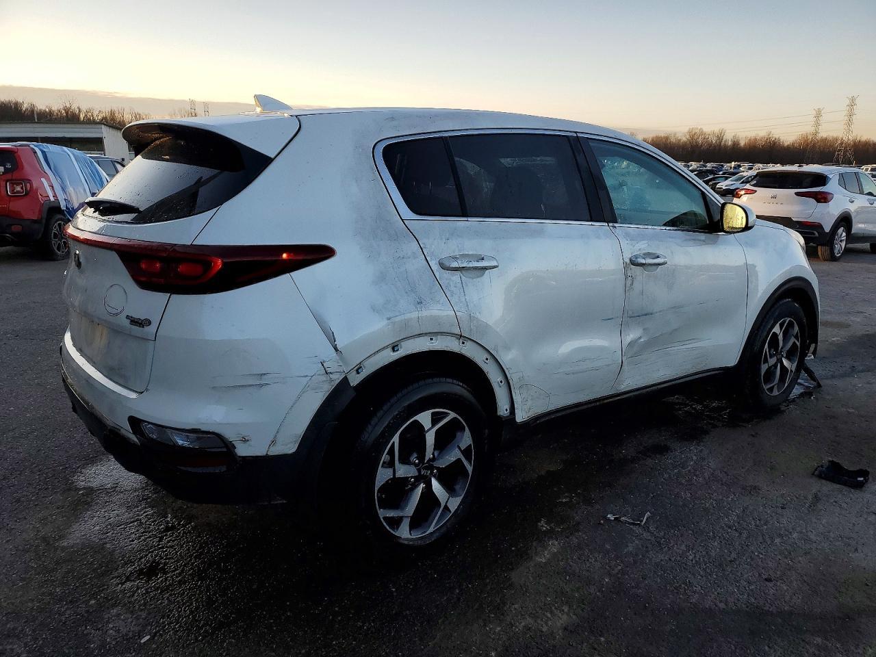 2021 Kia Sportage Lx - Image 3