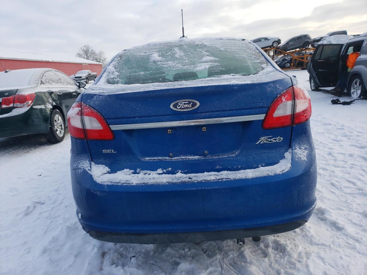2011 Ford Fiesta Sel - Фото 6