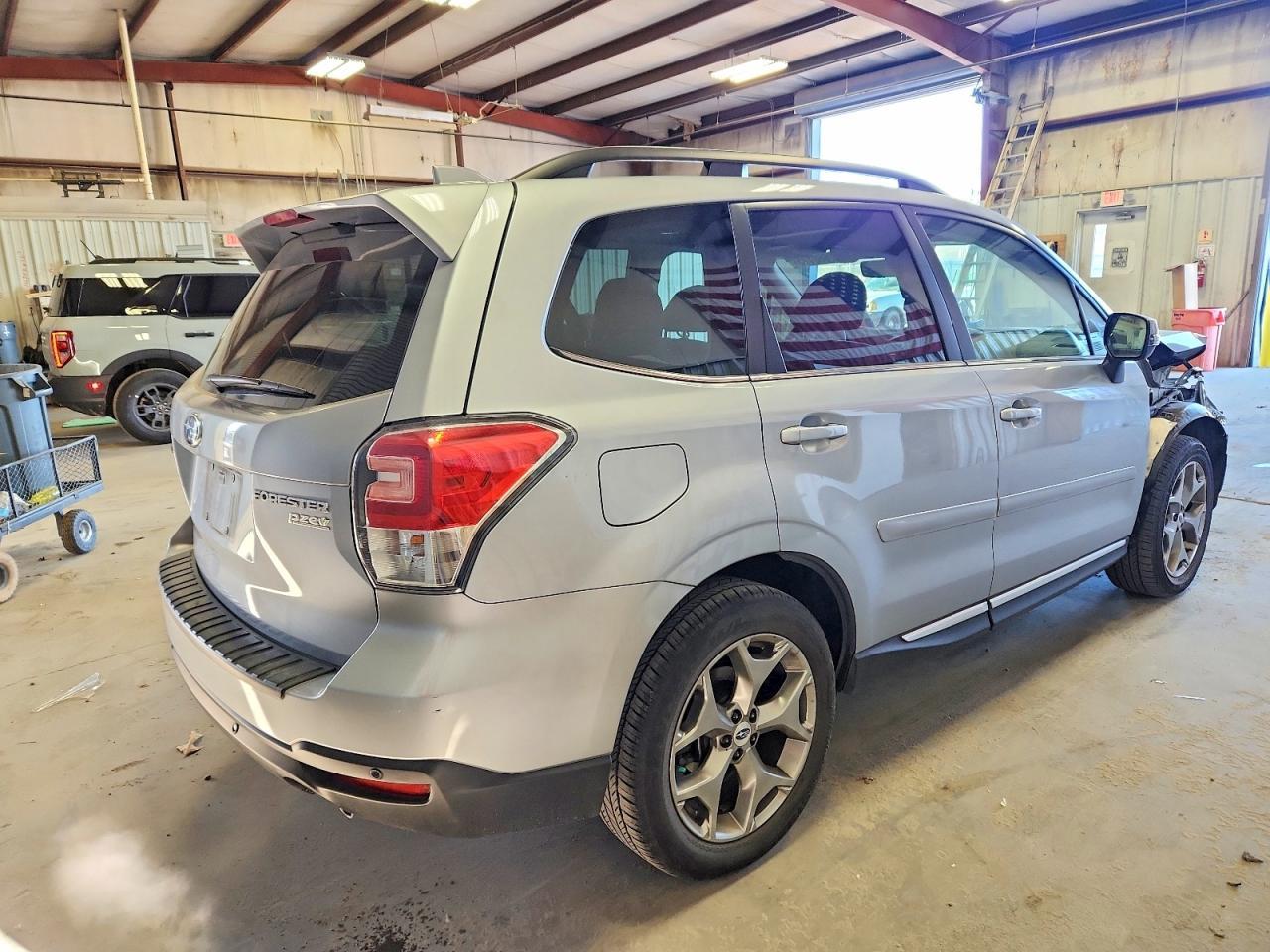 2017 Subaru Forester 2.5I Touring - Image 3