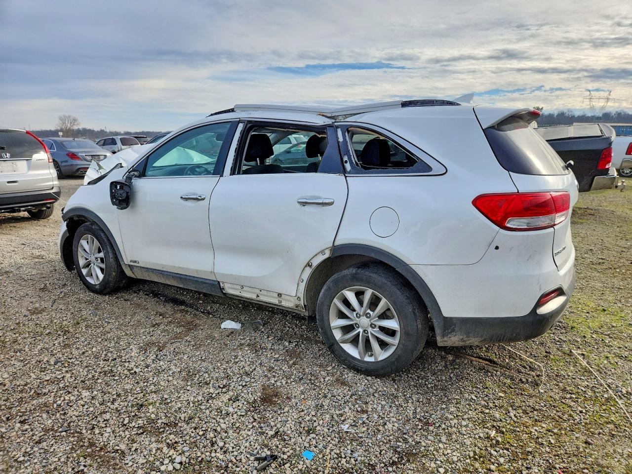 2017 Kia Sorento Lx - Image 2