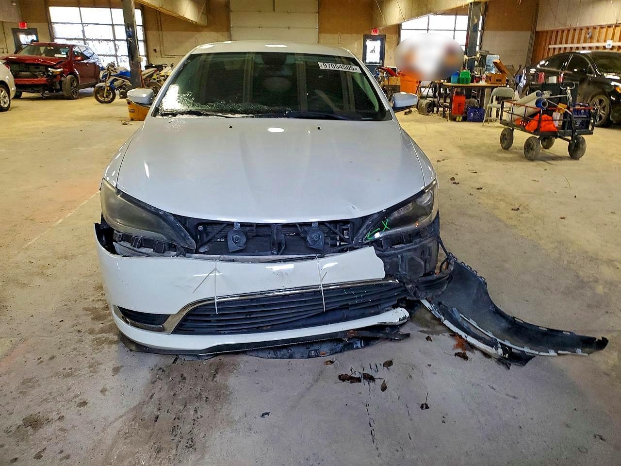 2015 Chrysler 200 - Фото 5