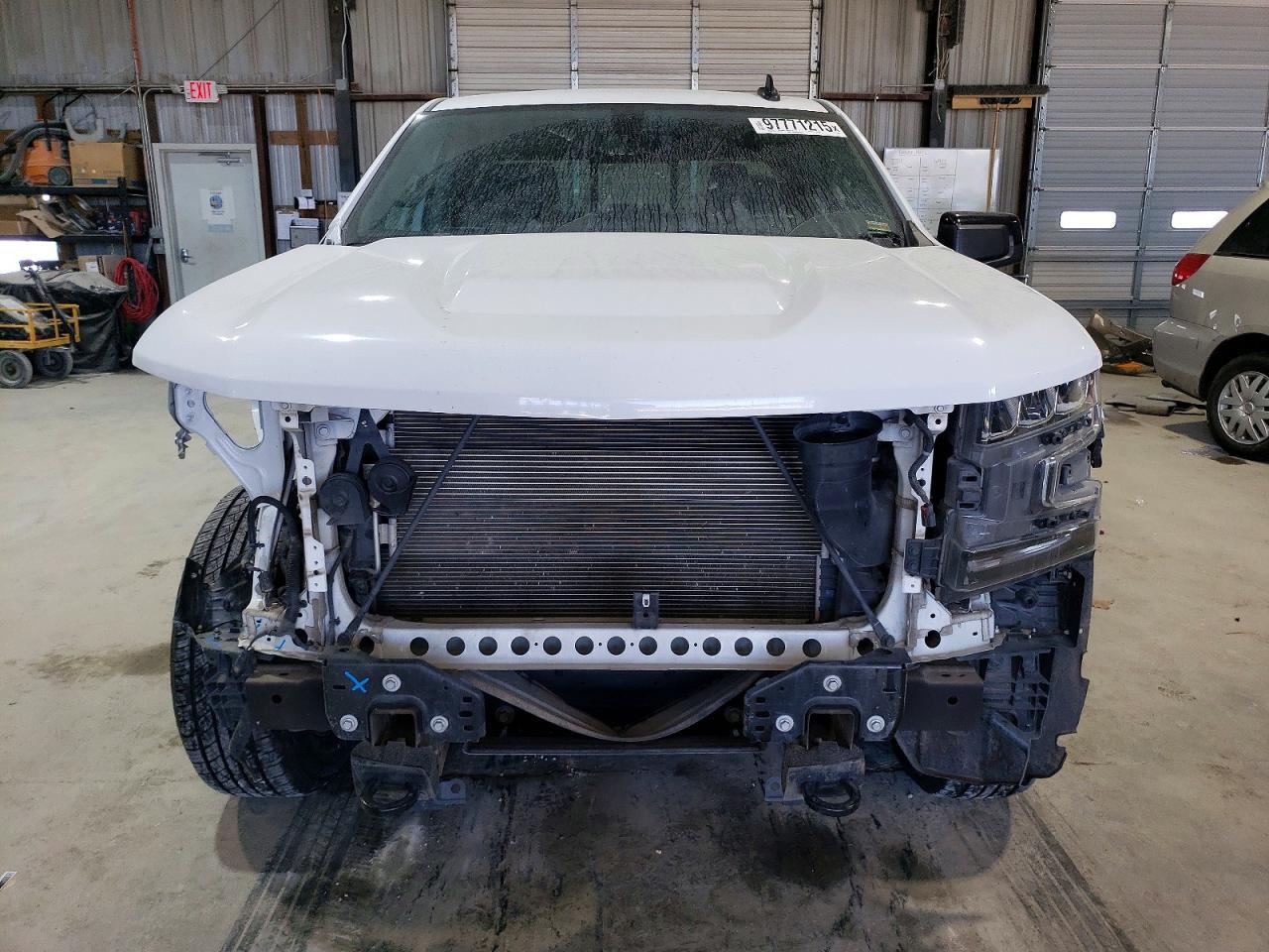 2019 Chevrolet Silverado C1500 Rst - Image 5