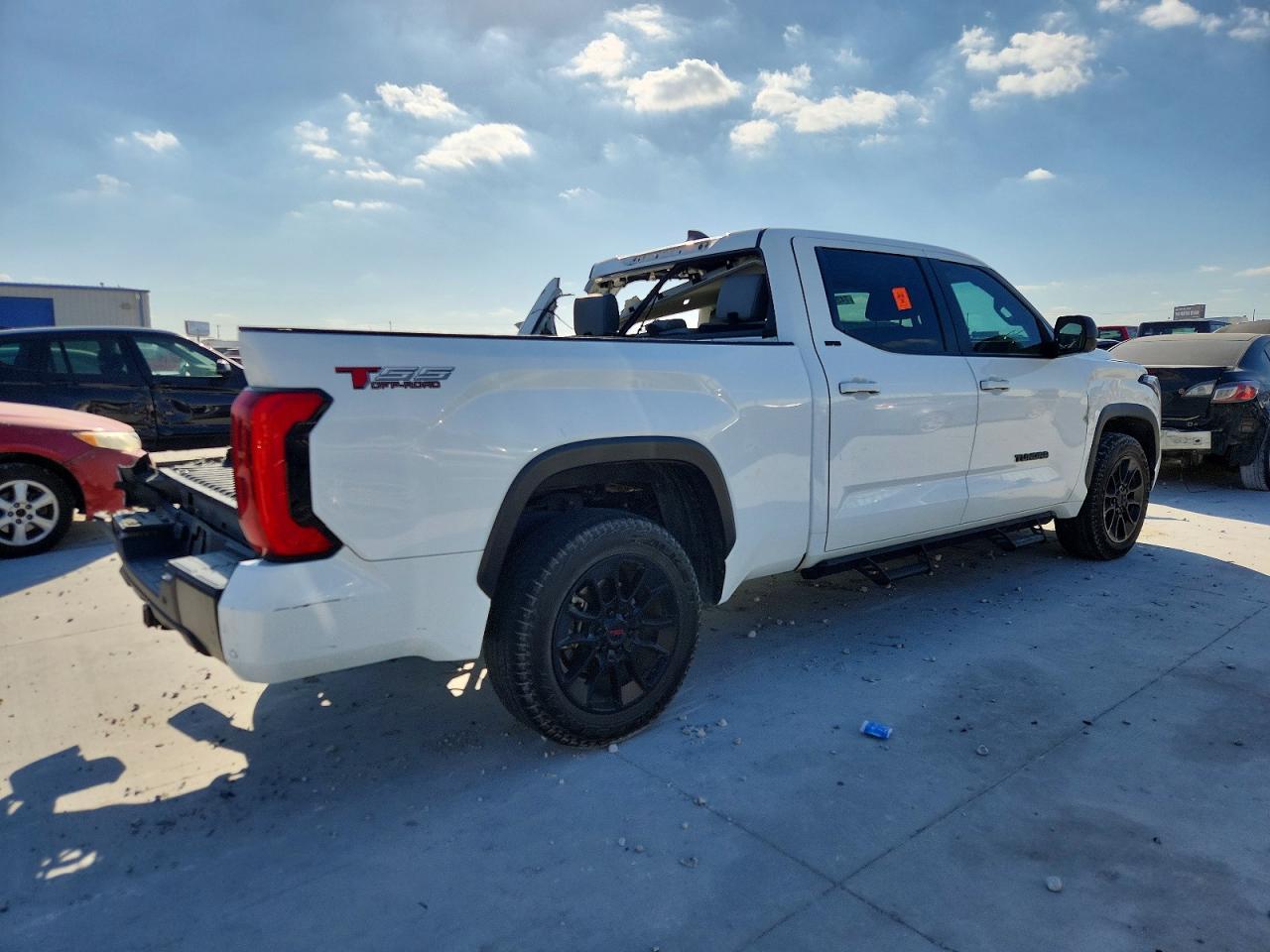 2024 Toyota Tundra Crewmax Sr5 - Фото 3