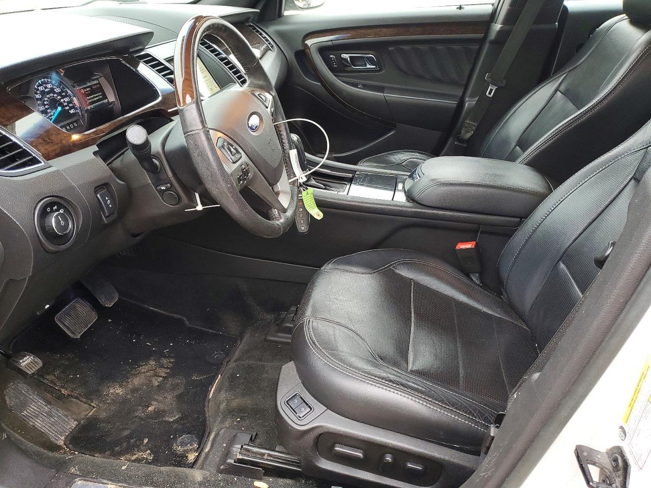 2017 Ford Taurus Limited - Image 7