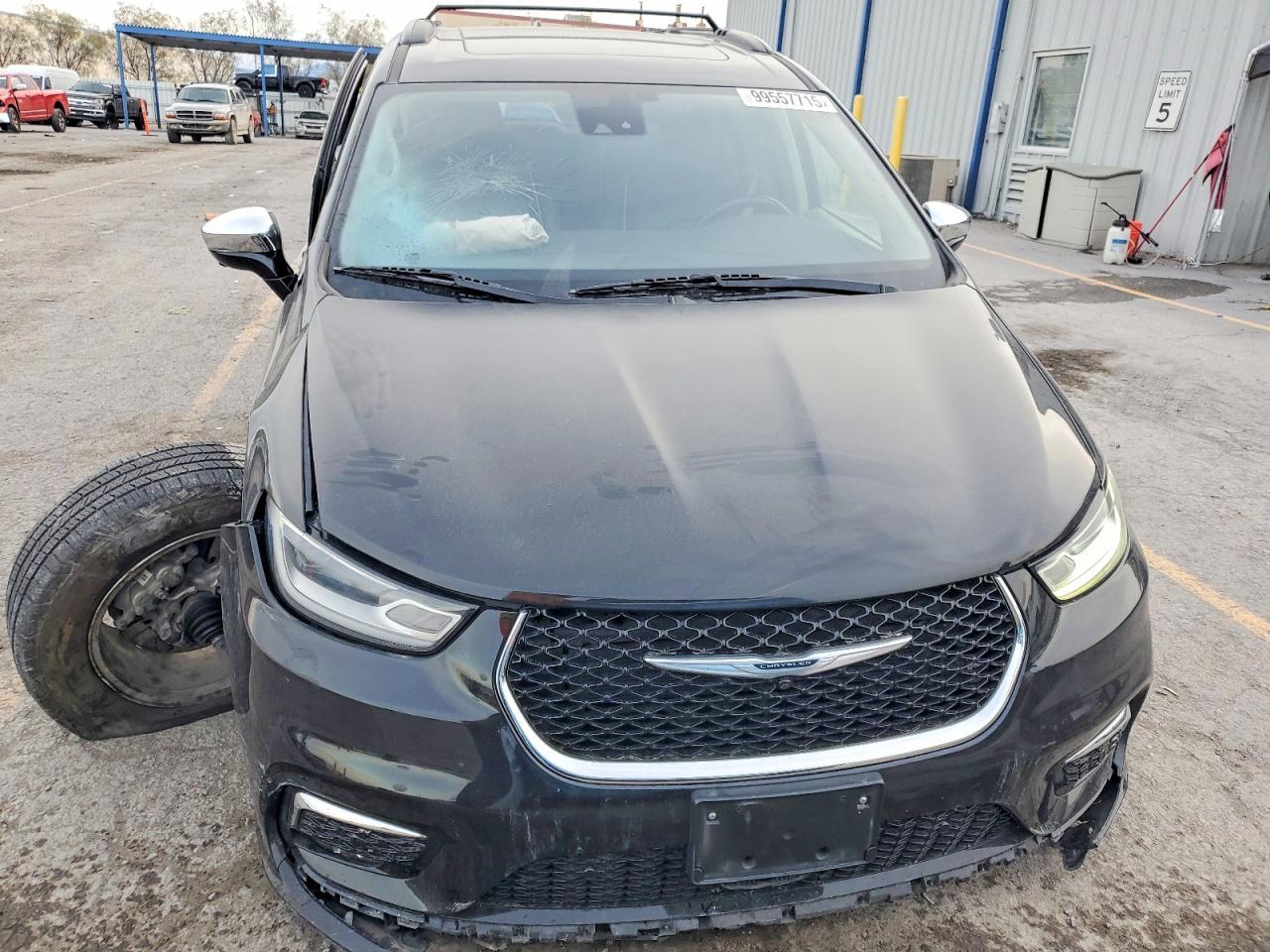 2022 Chrysler Pacifica Limited - Фото 5