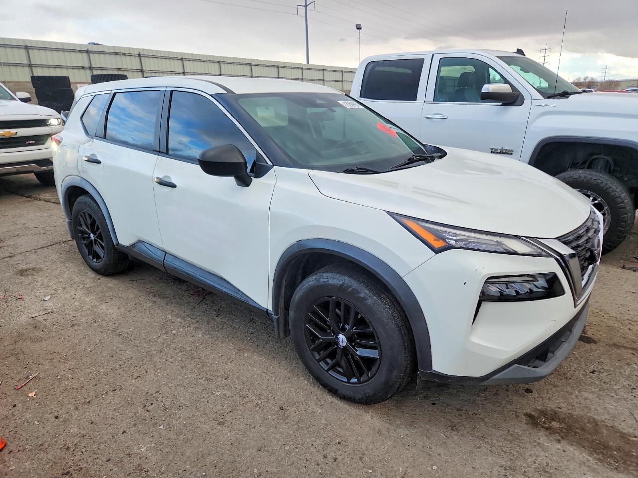 2022 Nissan Rogue S - Фото 4