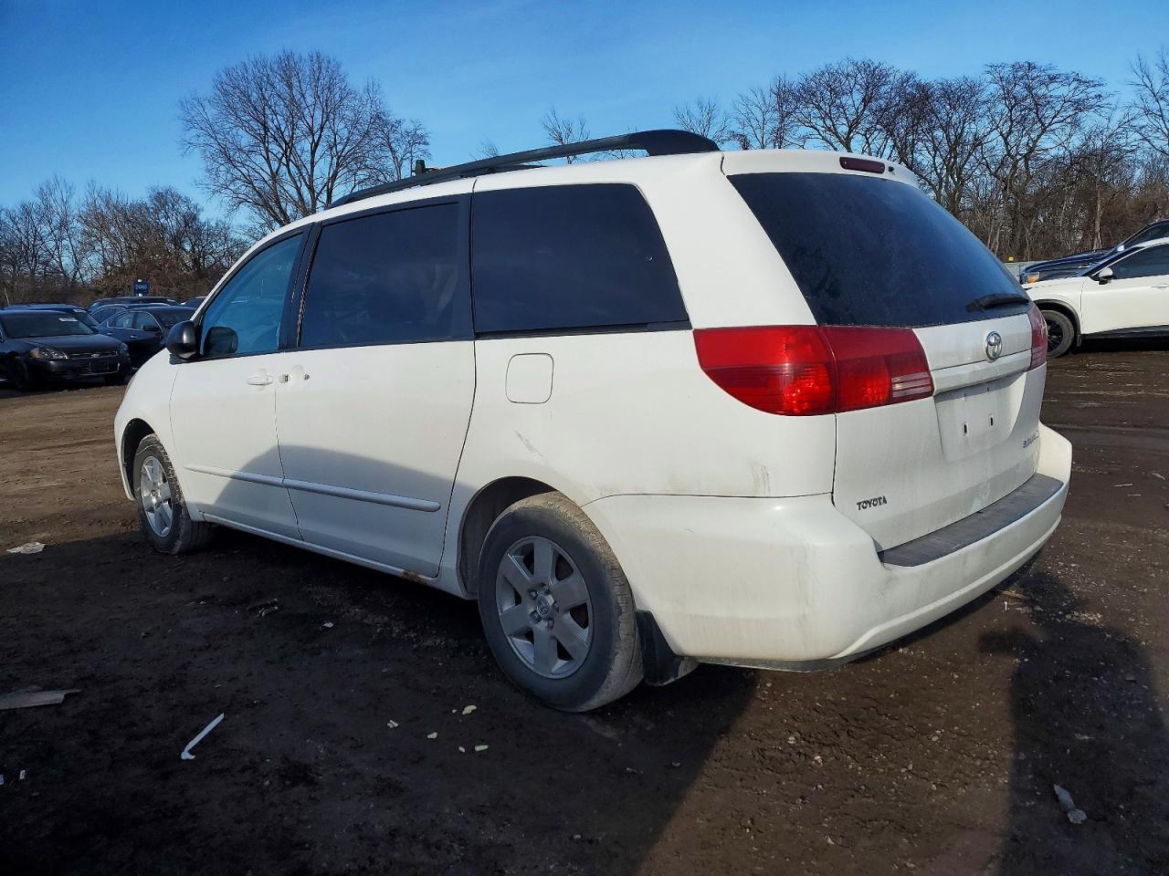 2004 Toyota Sienna Xle - Фото 2