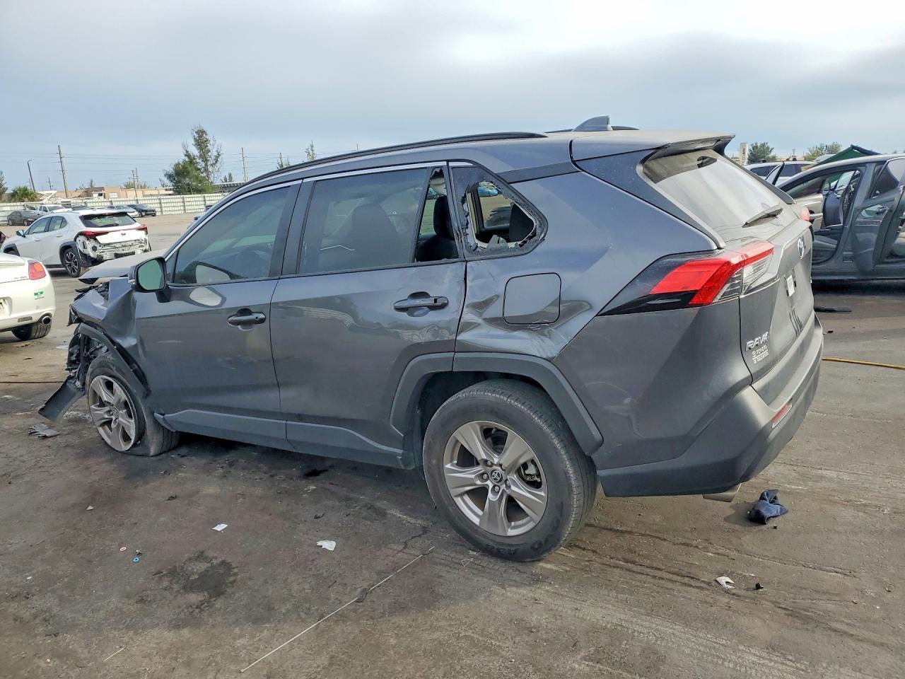 2023 Toyota Rav4 Xle - Фото 2