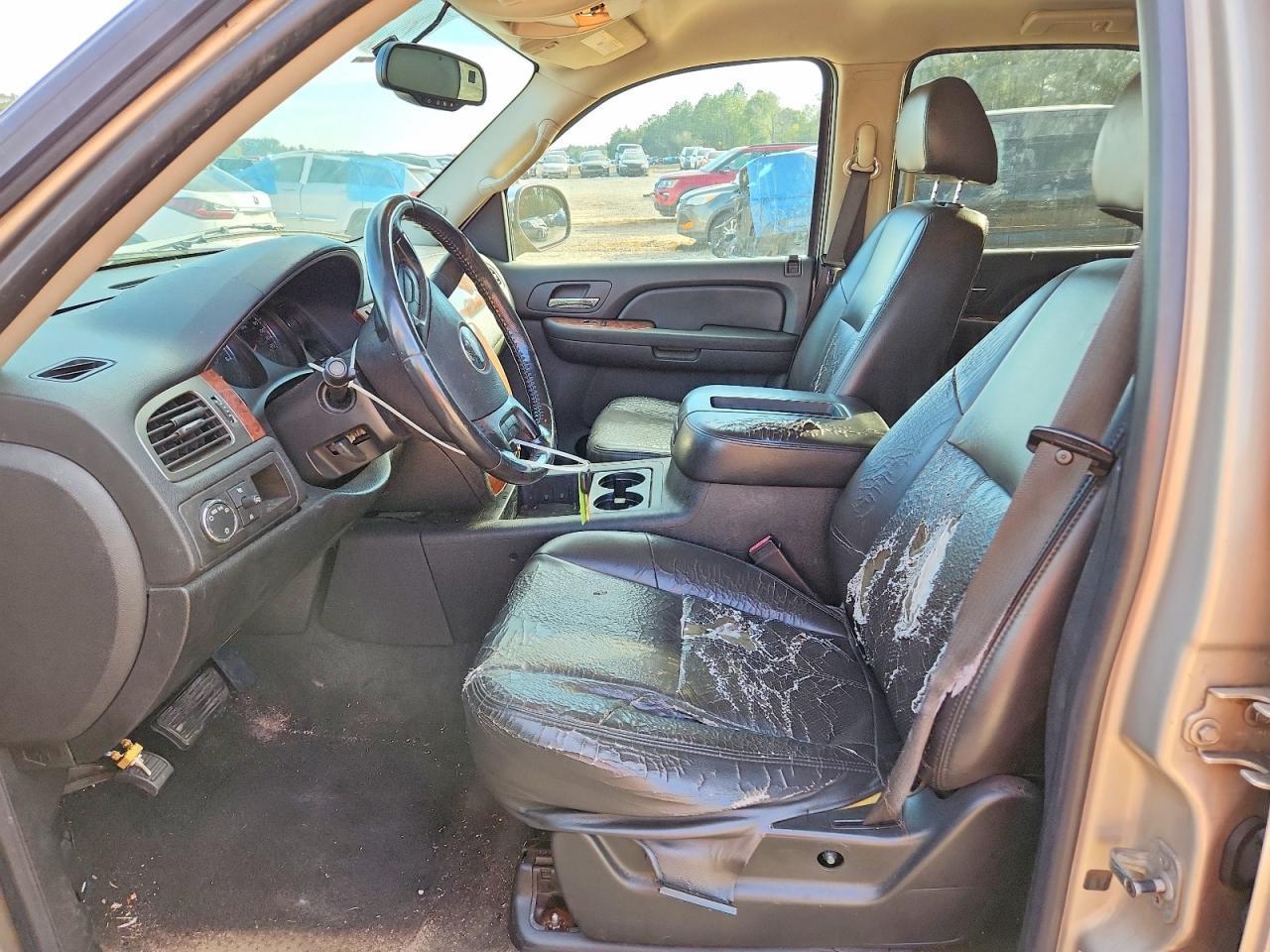 2007 Chevrolet Tahoe C1500 - Image 7