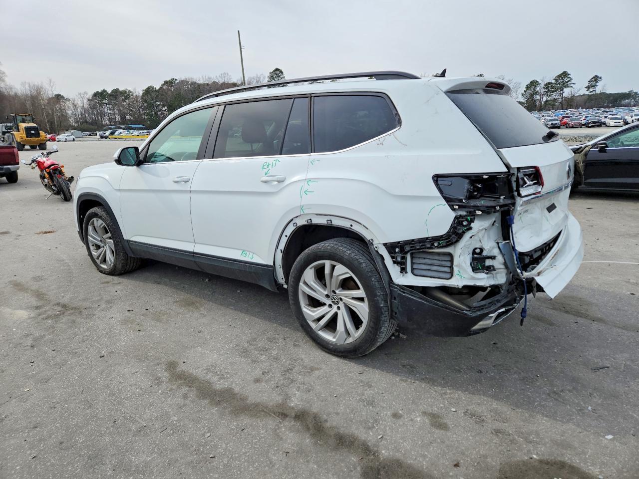 2023 Volkswagen Atlas Se - Image 2