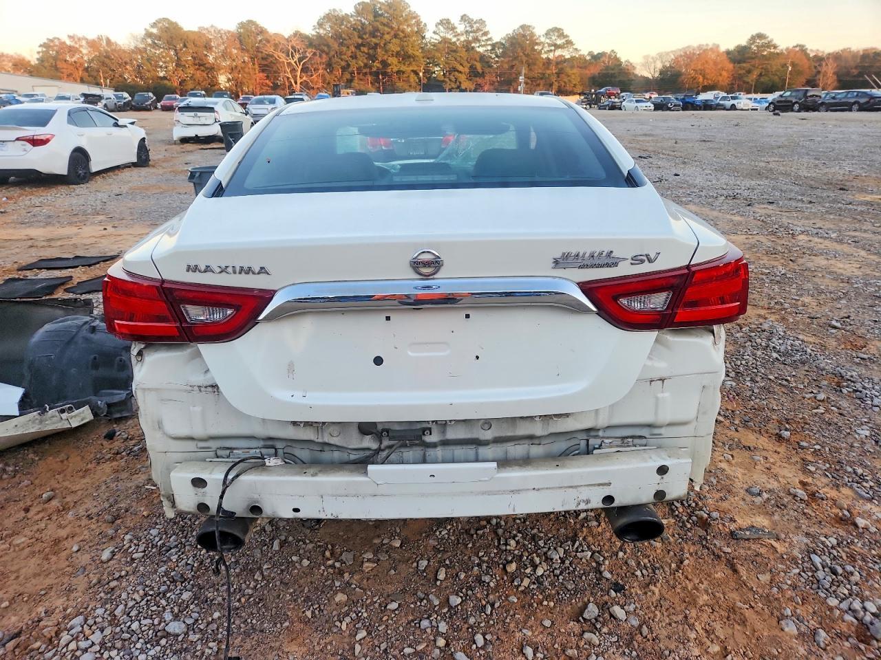 2017 Nissan Maxima 3.5S - Image 6