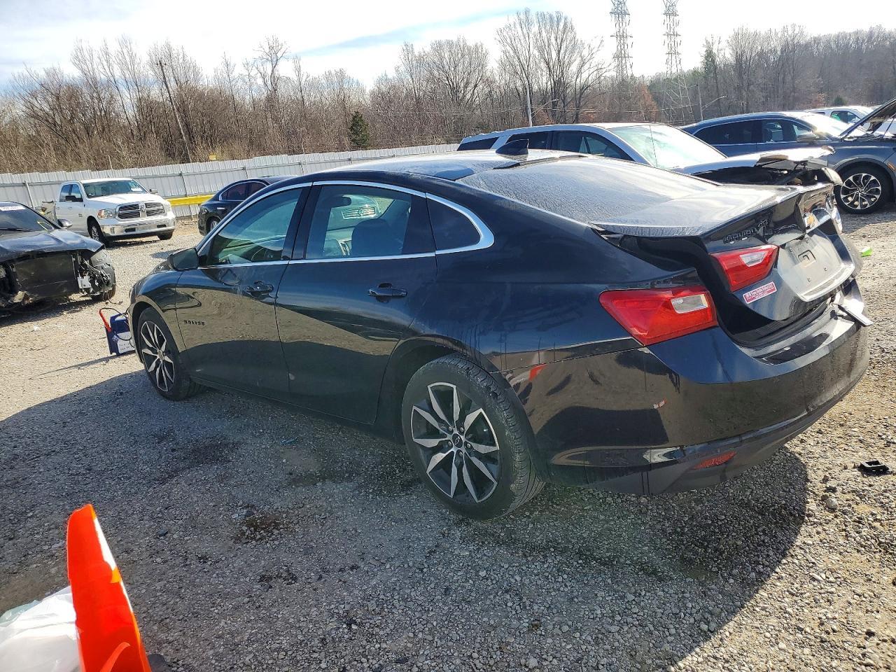 2023 Chevrolet Malibu Rs - Фото 2