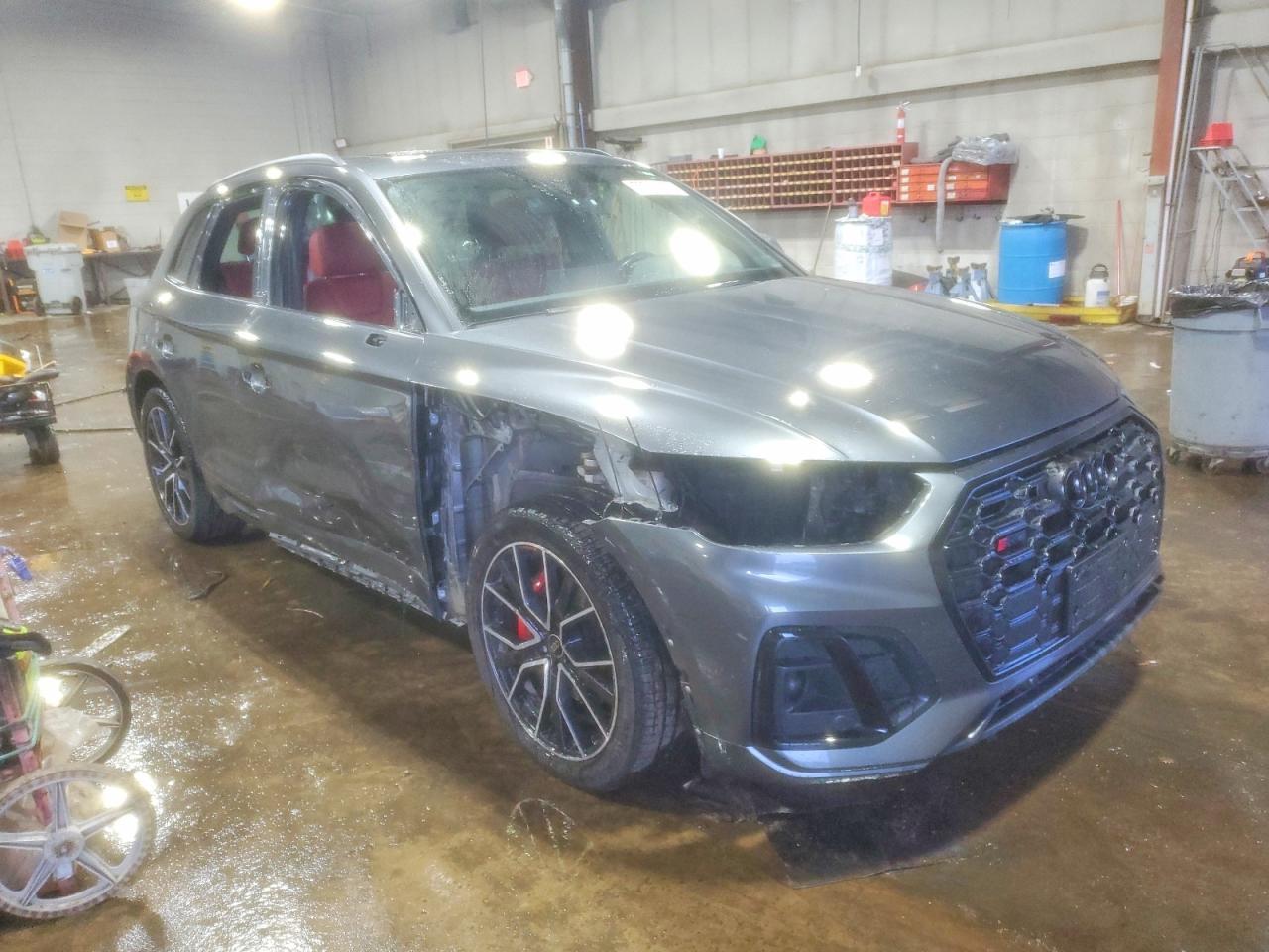 2023 Audi Sq5 Premium Plus - Image 4