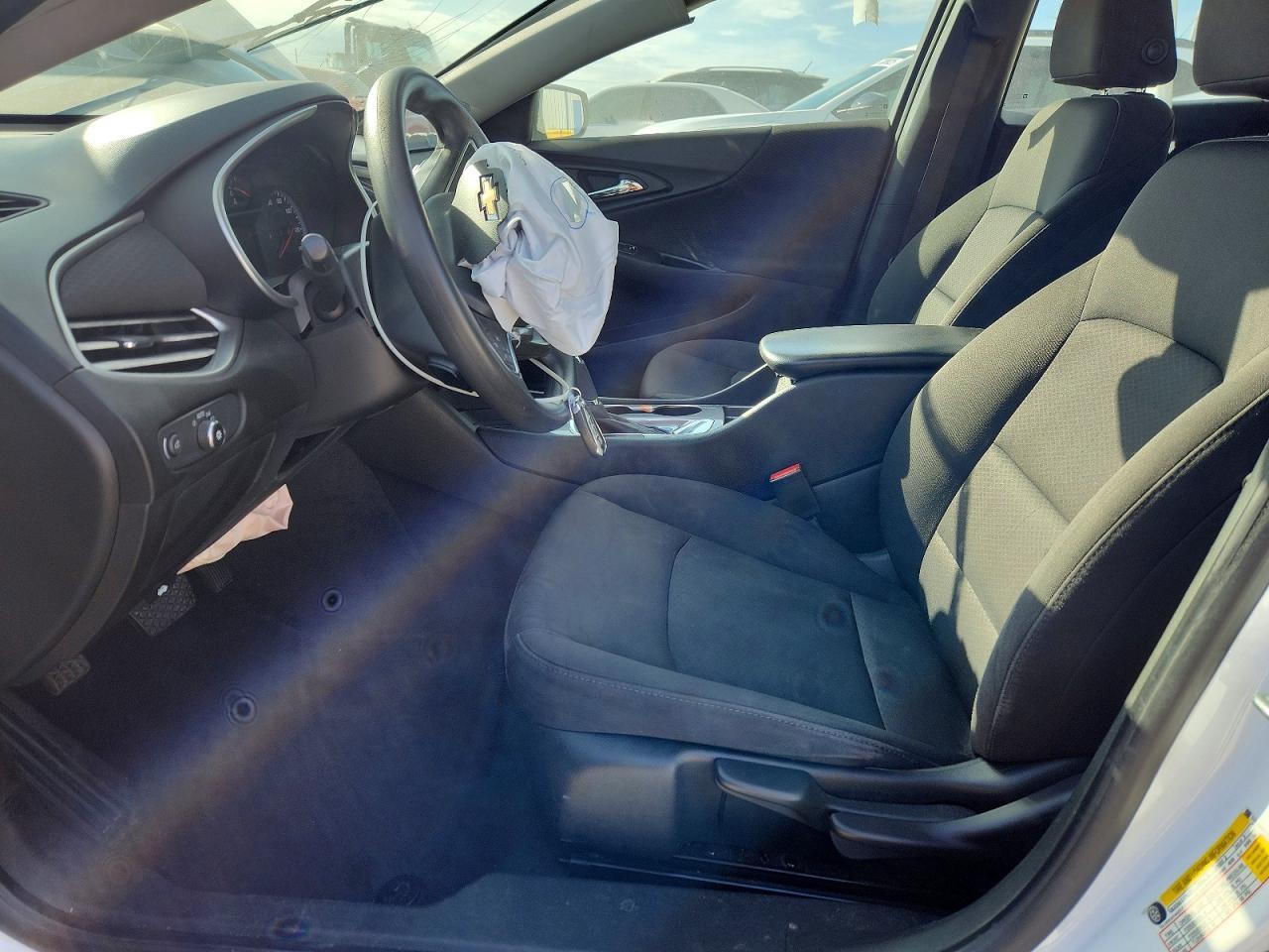 2018 Chev Malibu - Фото 7