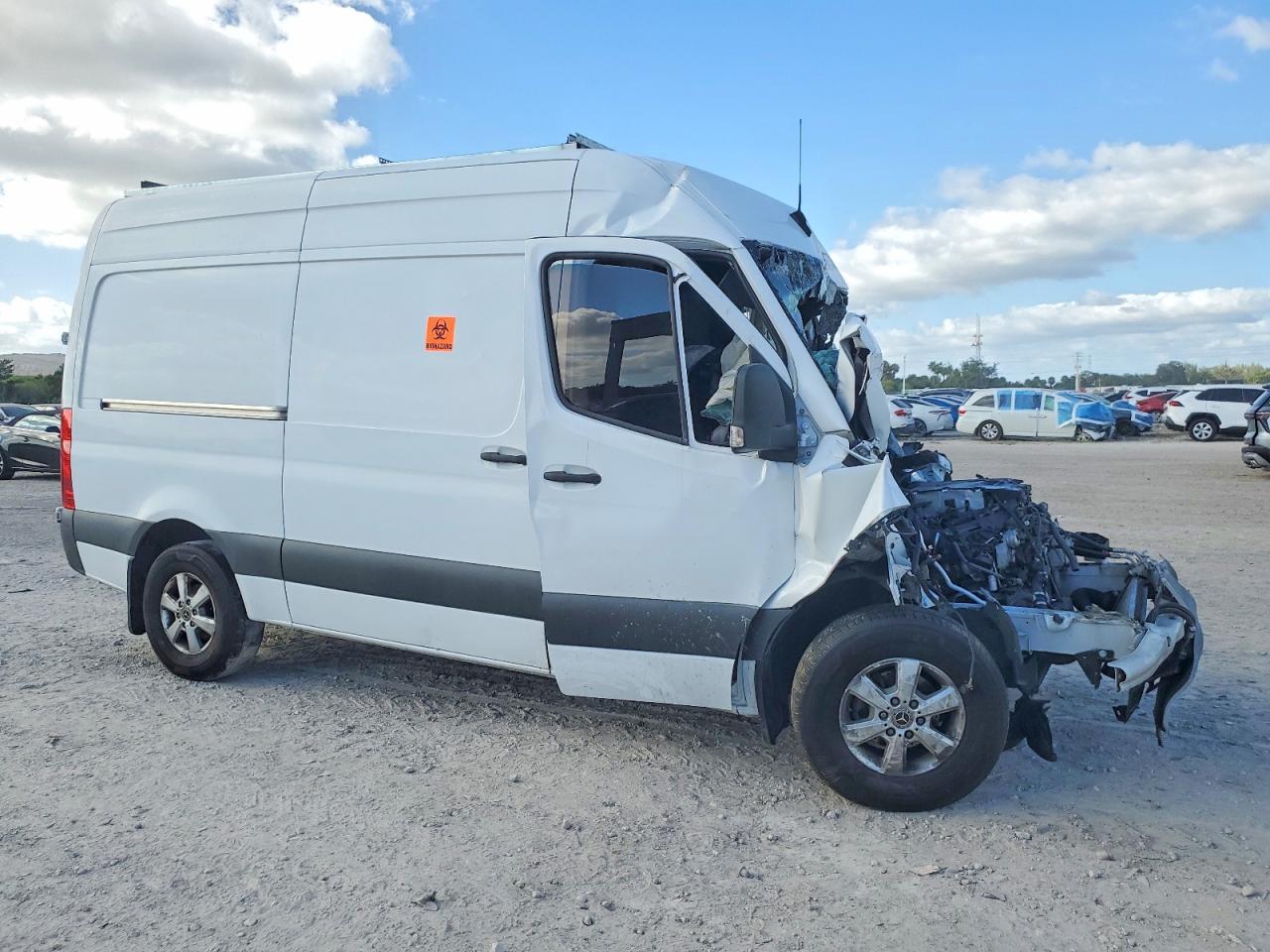2019 Mercedes-Benz Sprinter 1500 - Image 4