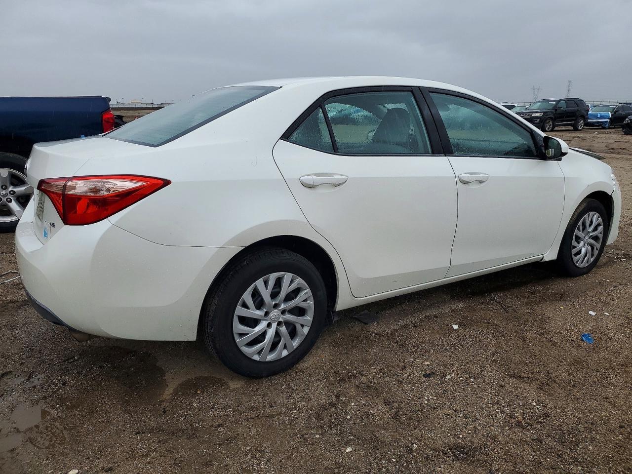 2018 Toyota Corolla L - Image 3