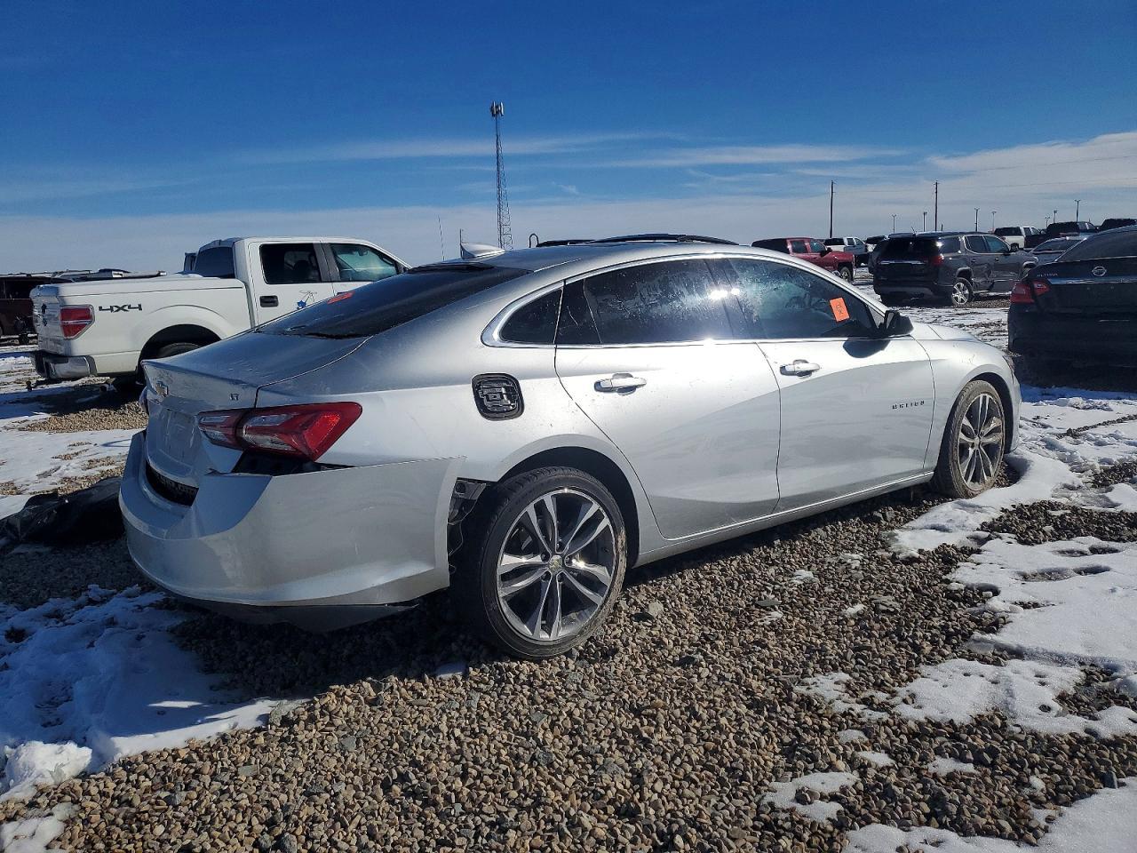 2022 Chevrolet Malibu Lt - Фото 3