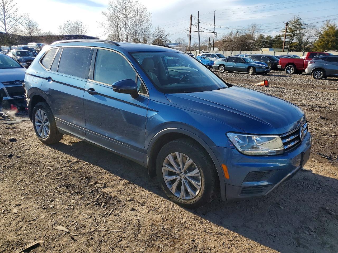2019 Volkswagen Tiguan S - Фото 4