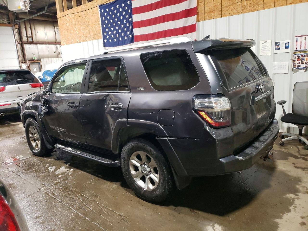 2014 Toyota 4Runner Sr5 - Image 2