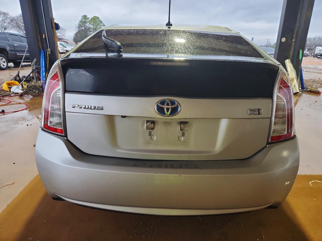 2015 Toyota Prius - Фото 6