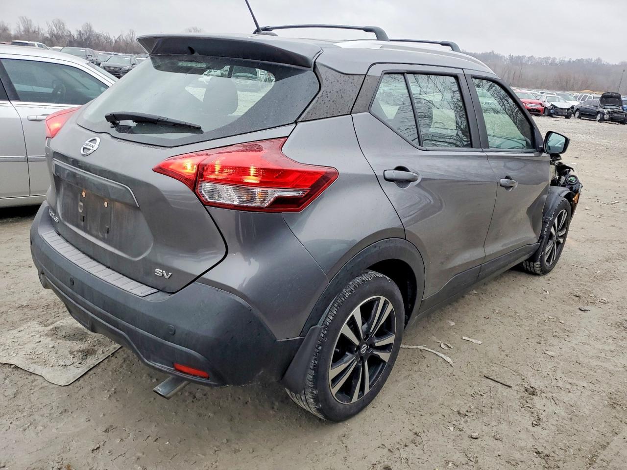 2019 Niss Kicks - Image 3