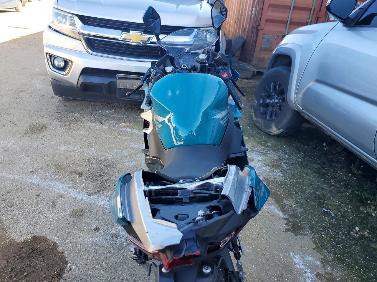 2021 Kawasaki Ex400 - Фото 6